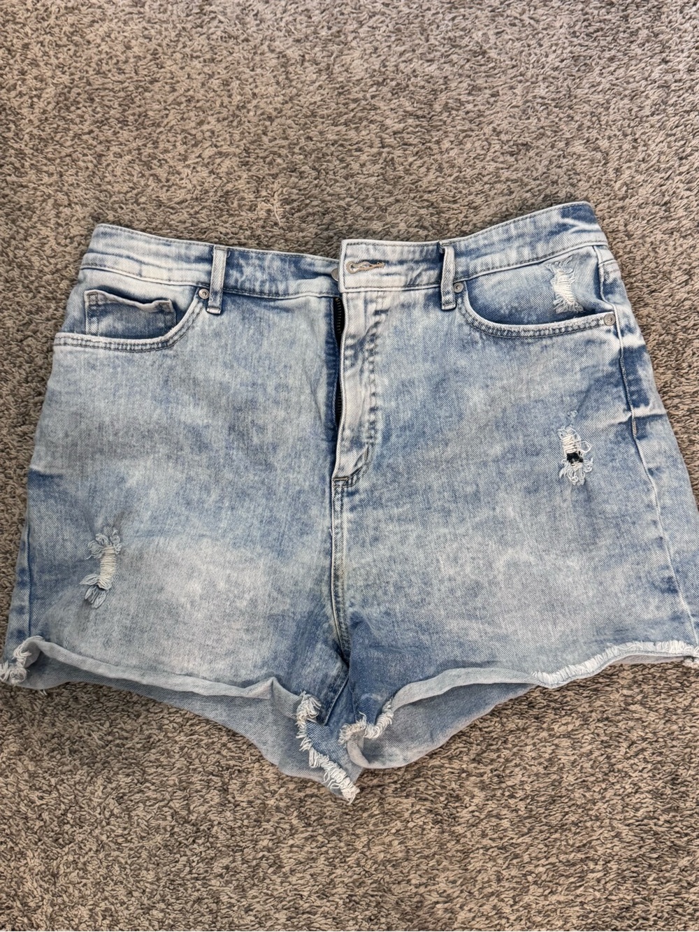 sofia by sofia vergara Light Wash Distressed Denim Shorts